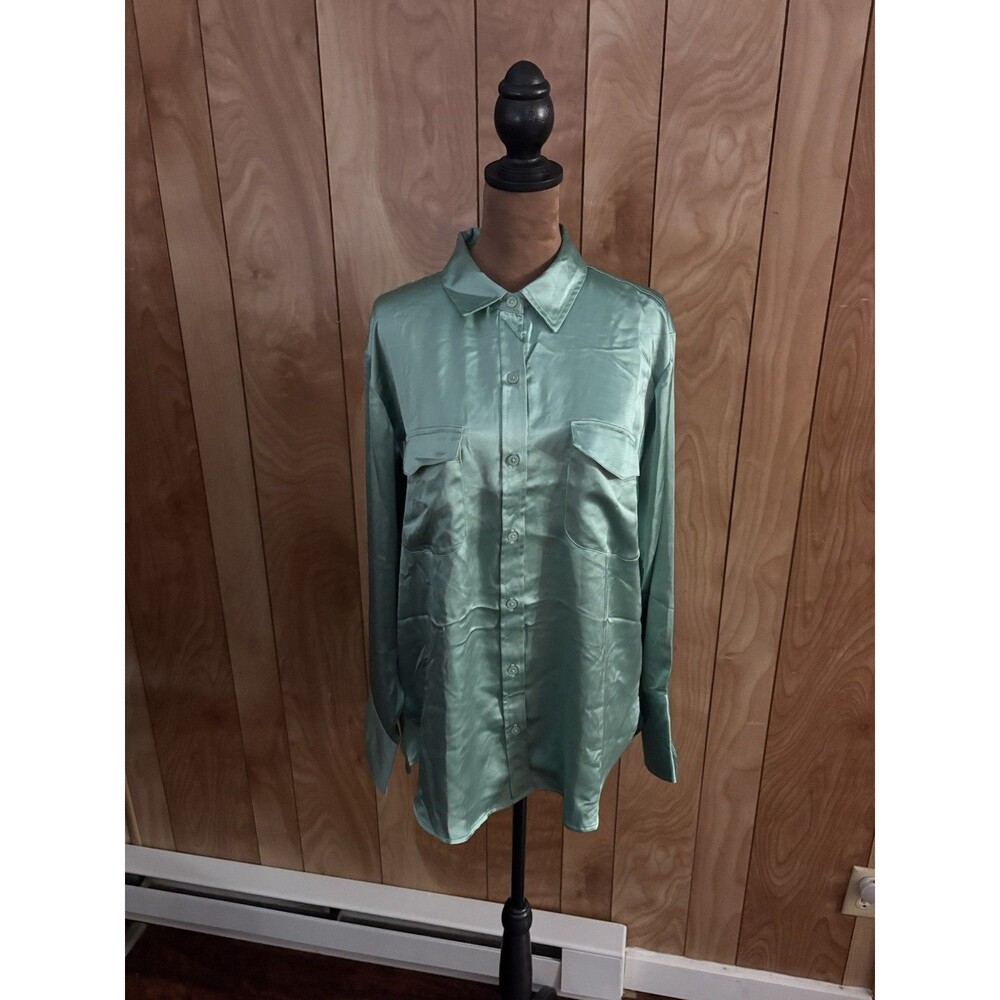 Loft Women’s Satin Wide Cuffed Utility Shirt‎ size Medium M NWT Green
